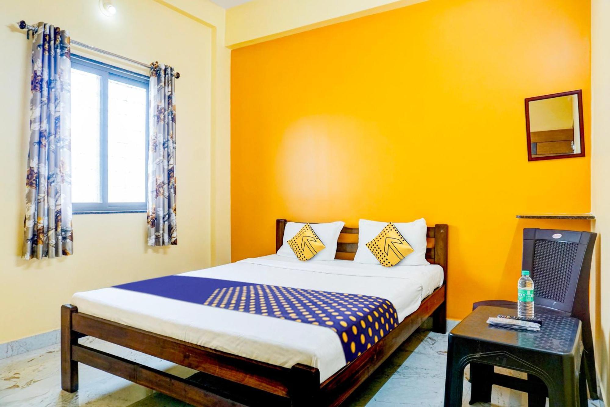 Spot On Hotel Shree Samarth Lodging Колхапур Экстерьер фото