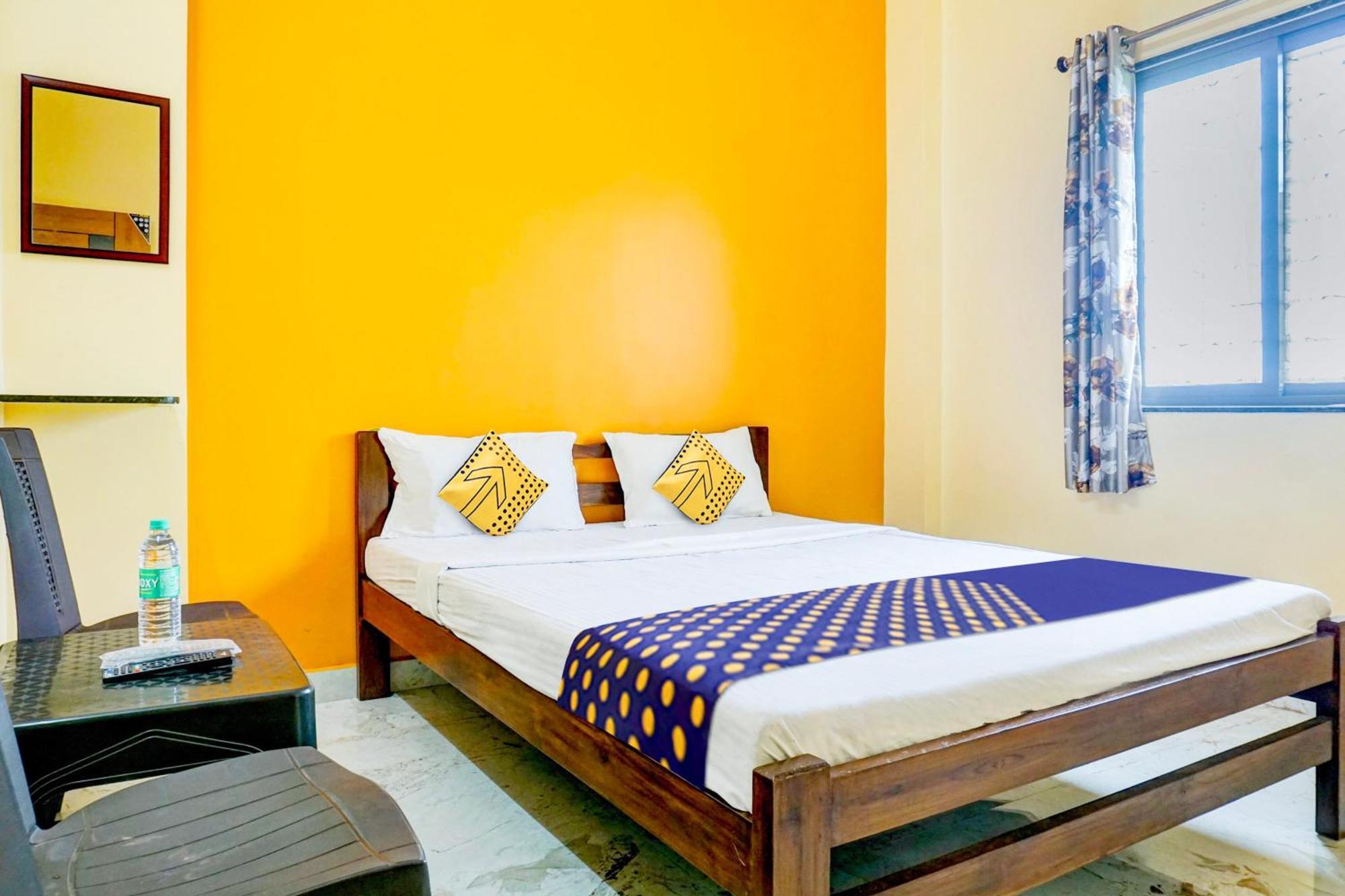 Spot On Hotel Shree Samarth Lodging Колхапур Экстерьер фото