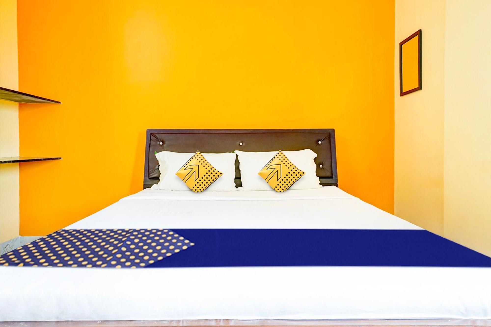 Spot On Hotel Shree Samarth Lodging Колхапур Экстерьер фото